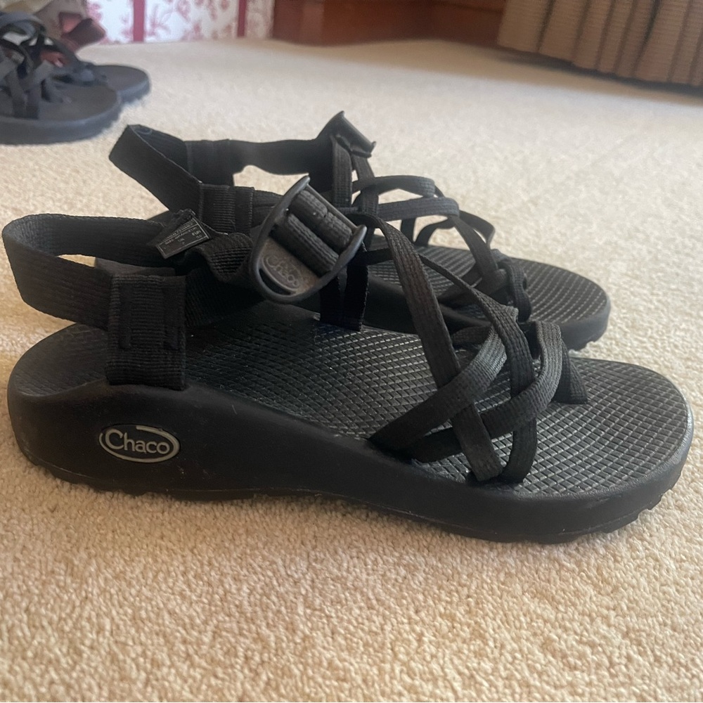 Women’s Chaco size 9